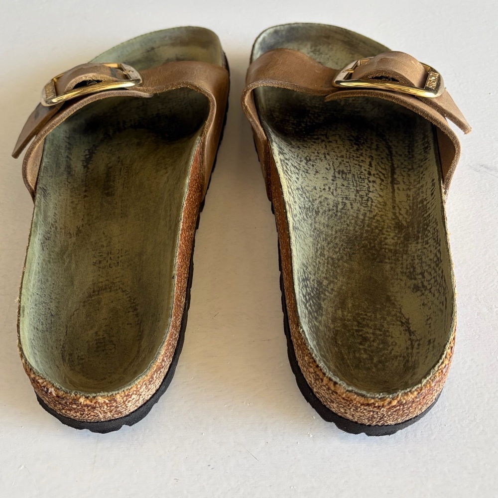 Birkenstock Brown Leather Sandals Gold Buckle Woman’s Size 40 Made in Germany - Picture 3 of 11